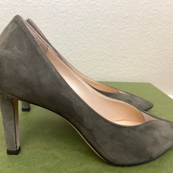 JIMMY CHOO London Suede Plastic Toe Pump Heel - Picture 5 of 12